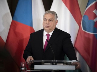 Orbán Viktor miniszterelnök a visegrádi négyek kormányfőinek prágai csúcstalálkozóján. Fotó: MTI/Miniszterelnöki Sajtóiroda/Benko Vivien Cher
