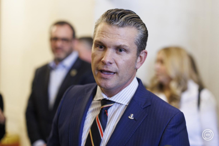 A demokraták közül többen megkérdőjelezték Pete Hegseth alkalmasságát a Pentagon irányítására