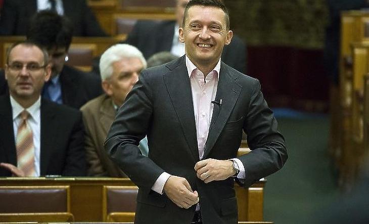 Forrnak az indulatok Rogán Antal botránya miatt