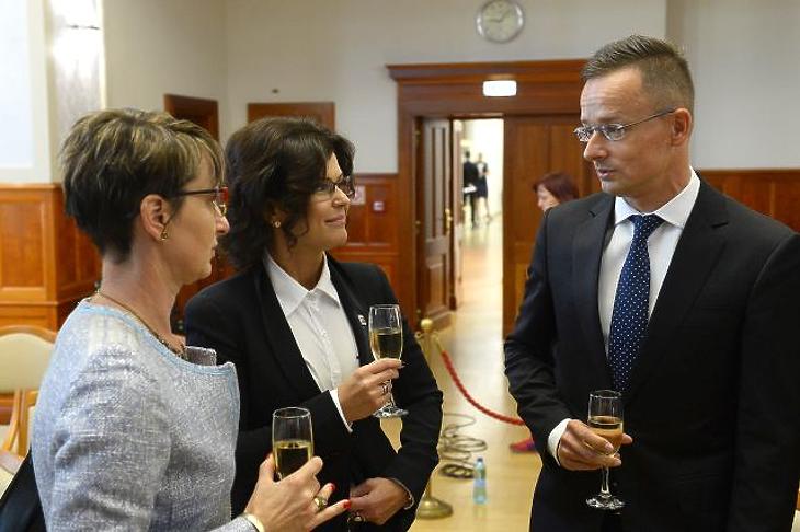 Bővít a gumigyár – a magyar kormány is beszáll 