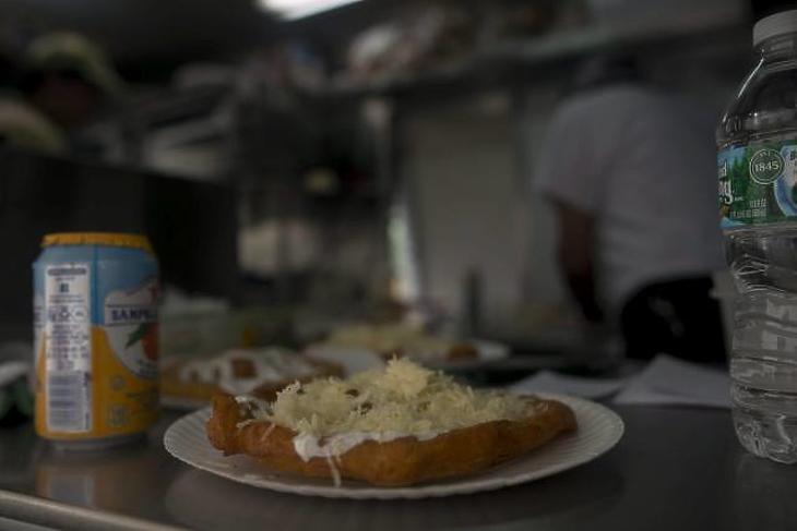 Durva drágulás: idén 500 forint alatt nincs lángos a Balatonnál 