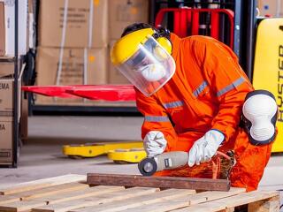 Hatalmasak a különbségek a fizikai munkások bérében is a régiók között