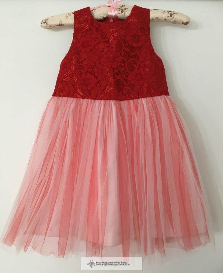 Hogyan válasszunk koszorúslány ruhát és kiegészítőket? 