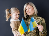 Biden felesége menekült ukrán óvodásokat látogatott meg Romániában
