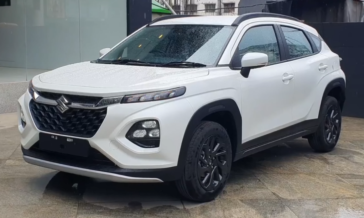 A Suzuki Fronx 1.2 Delta+ (India) model