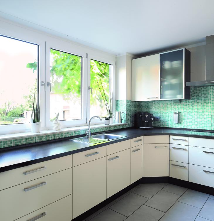 Válasszon praktikus, dizájnos és elegáns üveg tolóajtót otthonába, irodájába!