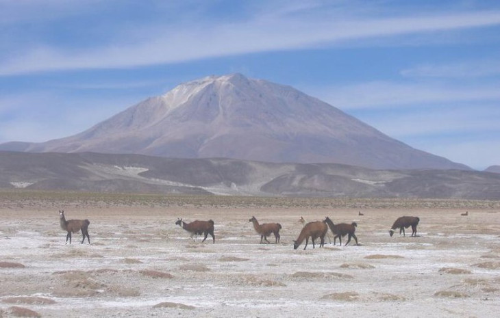 Salar Uyuni sós vidéke, ahol ítiumbánya is üzemel