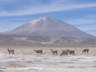 Salar Uyuni sós vidéke, ahol ítiumbánya is üzemel