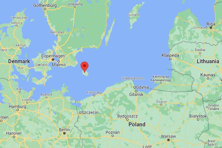 El ataque se produjo cerca de la isla de Bornholm (marcada con una flecha roja).