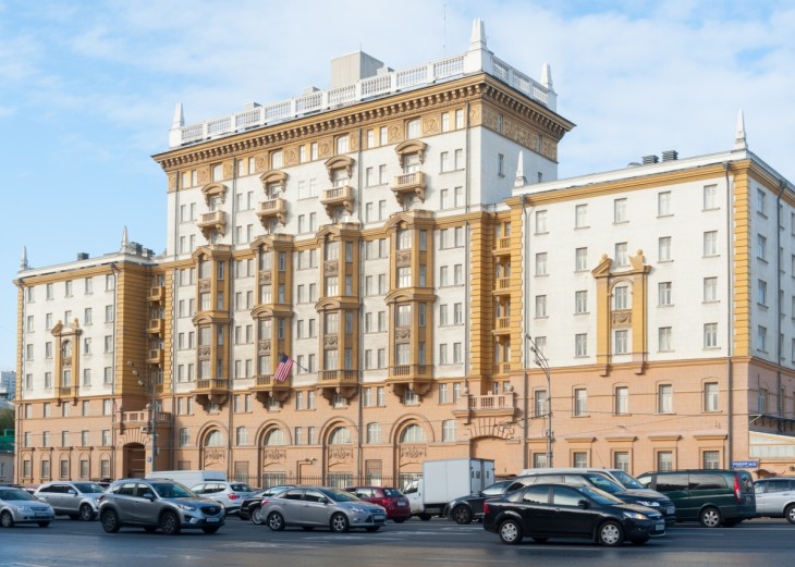 Az amerikai nagykövetség épülete Moszkvában. Fotó: Depositphotos