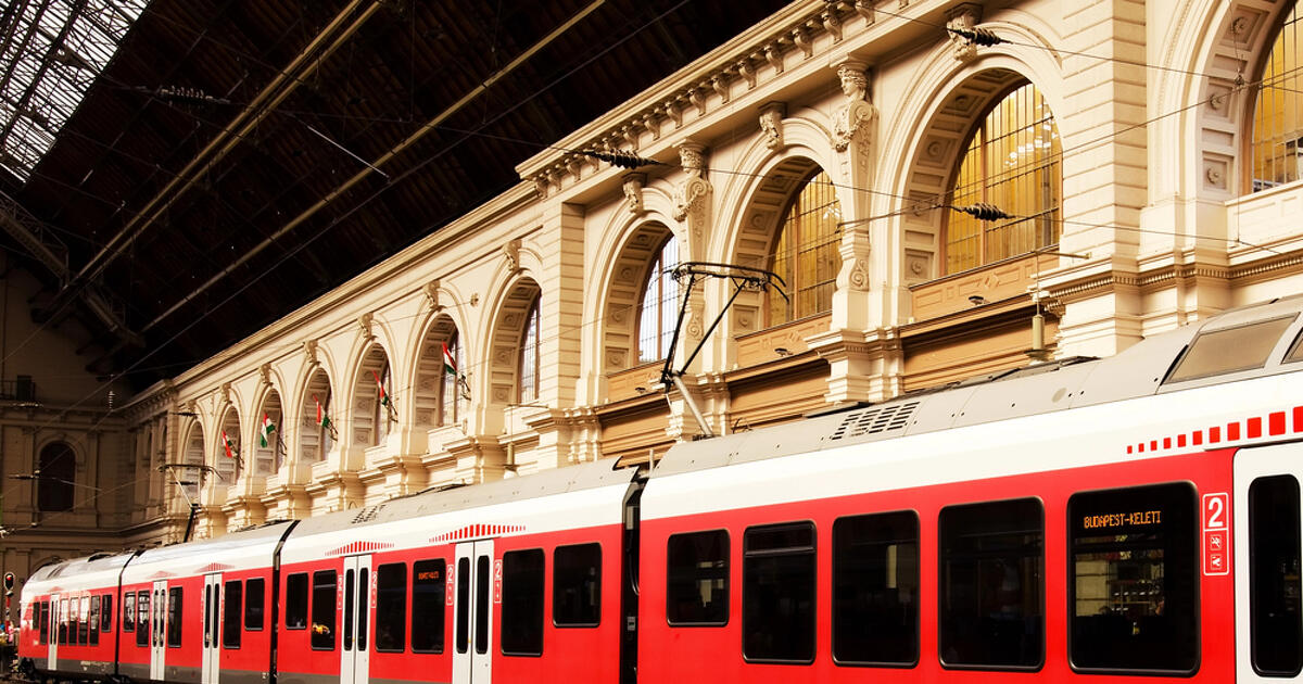 Akadálymentes peront alakítanak ki a Keleti Pályaudvaron