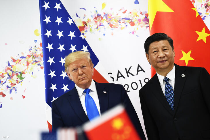 Nem barátok – Donald Trump akkori amerikai elnök és Hszi Csin-ping kínai elnök az oszakai G20 találkozón 2019. június 29-én
