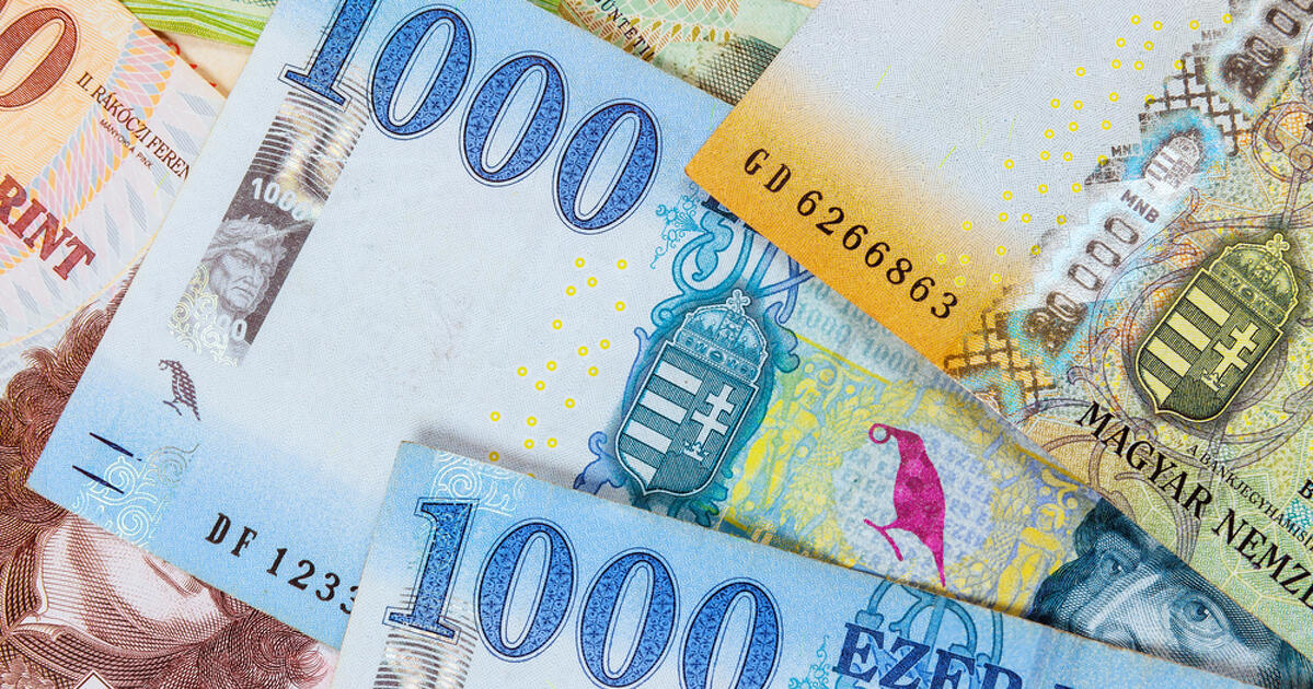 Kitört a forinton a péntek esti láz Kép