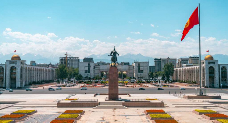 Kirgizisztán fővárosa, Biskek a szovjet-orosz  örökséget is magán hordozza
