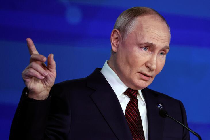 Putyin elárulta, mikor tárgyalna Zelenszkijjel – Orbán Viktorról is beszélt