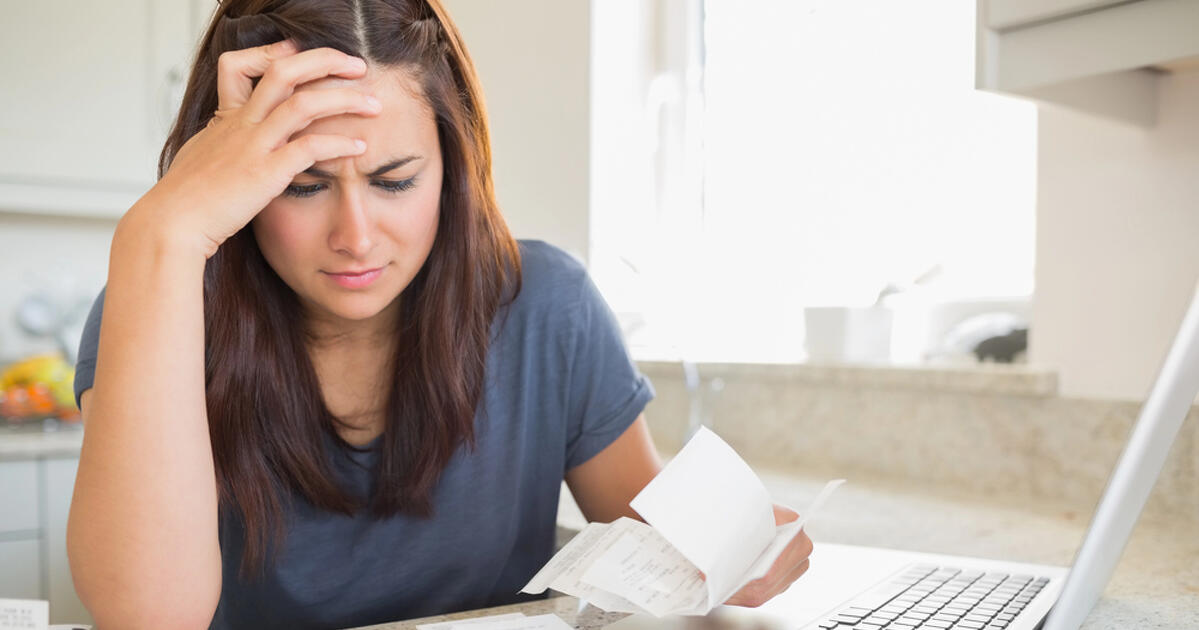 Megint emelnek: őket húzzák le a bankok egy újabb bőrrel