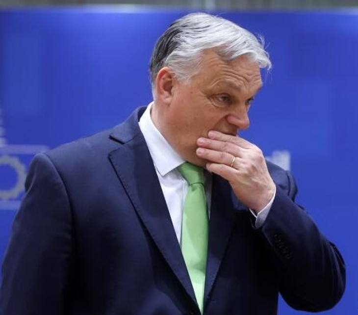 Orbán Viktor vajon mit fontolgat?