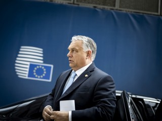 A Miniszterelnöki Sajtóiroda által közreadott képen Orbán Viktor miniszterelnök az Európai Unió tagországai állam- és kormányfőinek kétnapos tanácskozására érkezik Brüsszelben 2023. június 29-én.
Fotó: MTI/Miniszterelnöki Sajtóiroda/Fischer Zoltán