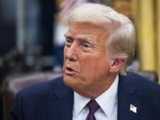 A fél világ Donald Trump száját figyeli, hátha kiderül a titok