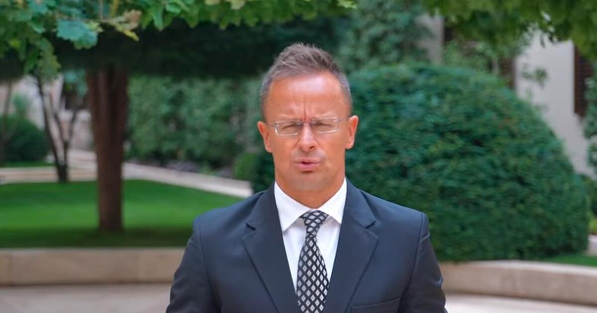 Zelenszkijék miatt Szijjártó Péternek azonnali segítség kell