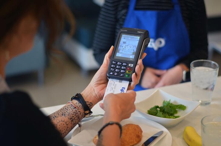 Lassult a fizetések növekedése, a reálkereseteké is