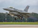 Dánia inkább eladja F-16-os vadászgépjei többségét Argentínának, minthogy Ukrajnának adományozná