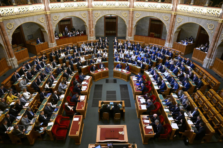 Az Országgyűlés plenáris ülése 2026. május 26-án  