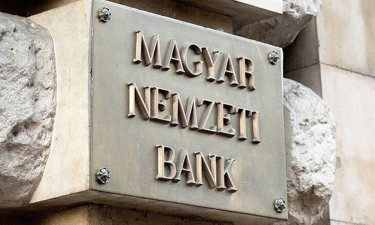 Odasózott az MNB az OTP-nek és az MBH-nak