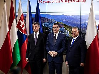 Nem tetszik Orbán Viktornak von der Leyen migrációs csomagja  