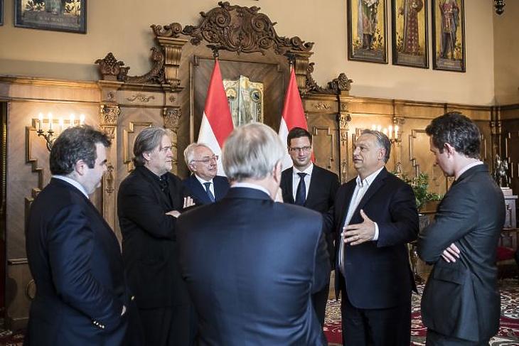 Bevonul Európába Orbán Viktor barátja