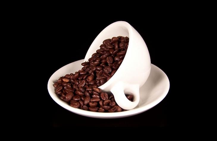 Súlyos kávévész fenyeget, Mészárosékat visszaengedték a tőzsdére