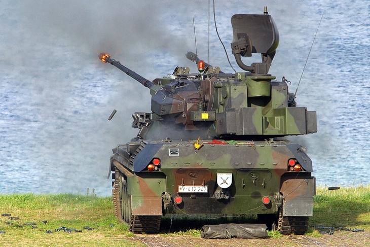 Egy Gepard bevetésen. Hamarosan érkezhet svájci lőszer az Ukrajnának átadott példányok mellé? Fotó: Bundeswehr/Rott/Flickr/Wikipédia