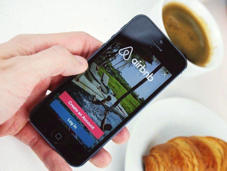 Az Airbnb-nél nem kell bemenni az irodába. De még a városba, vagy az országba se!