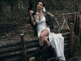 Nap képe: szexi ukrán katonalány, aki most ment férjhez a fronton