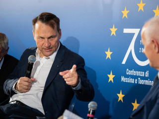 Nagyon kiakadt az Orbán-kormányra a lengyel külügyminiszter