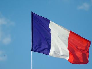 Szoros küzdelem várható: Macron és Le Pen küzd meg a francia elnöki posztért