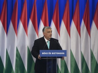 Orbán Viktor miniszterelnök Béke és biztonság jelszó mögött tartott korábban évértékelőt. Fotó: MTI/Koszticsák Szilárd