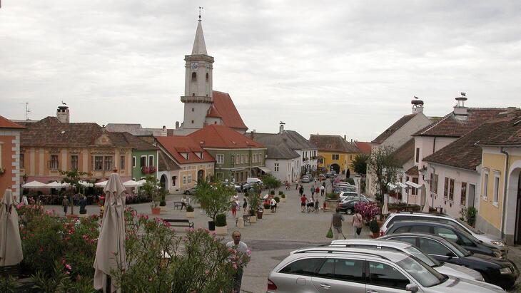 250 ezren mozdulhatnak meg a magyar határ mellett: megint villanthatnak Orbán Viktor barátai