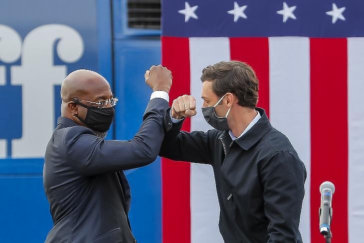 Az utolsó csatát is elbukták a republikánusok - a szenátus is a demokratáké lett