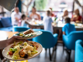 Itt az akcióterv a vendéglátóipar kisegítésére