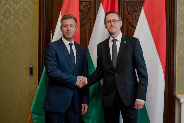 Magyar Péter miniszterelnök és Varga Mihály jegybankelnök hétfőn &bdquo;konstruktív és előremutató egyeztetést folytatott