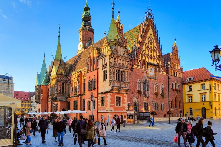 A régi városháza Wroclaw szimbóluma. Fotó: Wikimédia/Szczecinolog