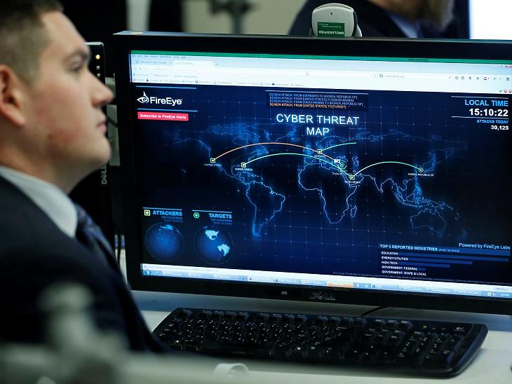 Az amerikai kibervédelemmel foglalkozó National Cybersecurity and Communications Integration Center (NCCIC) arlingtoni központja Virginiában. Illusztráció. (Fotó: Reuters / Larry Downing)