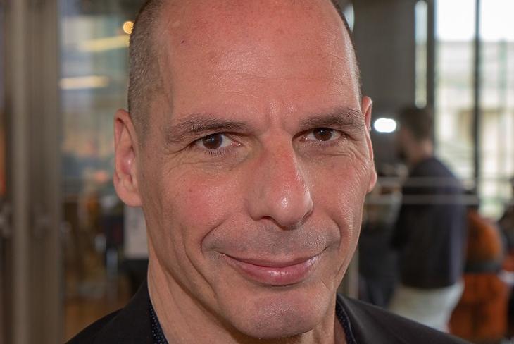 Világ bankok nélkül – megint hallat magáról az újbalos görög ikon