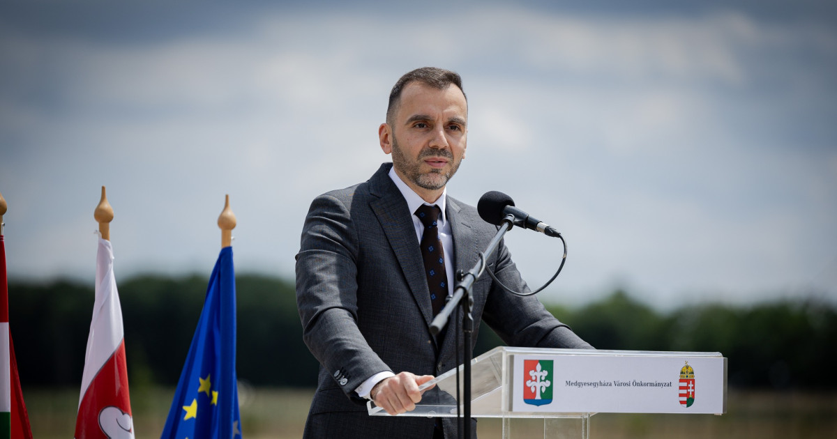 A HIPA igazgatója szerint fake news, hogy a BYD ne tartana ki hazánk mellett