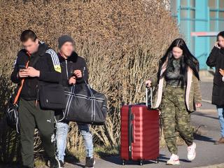 A lvivi repülőtér közelében csapódtak be a bombák