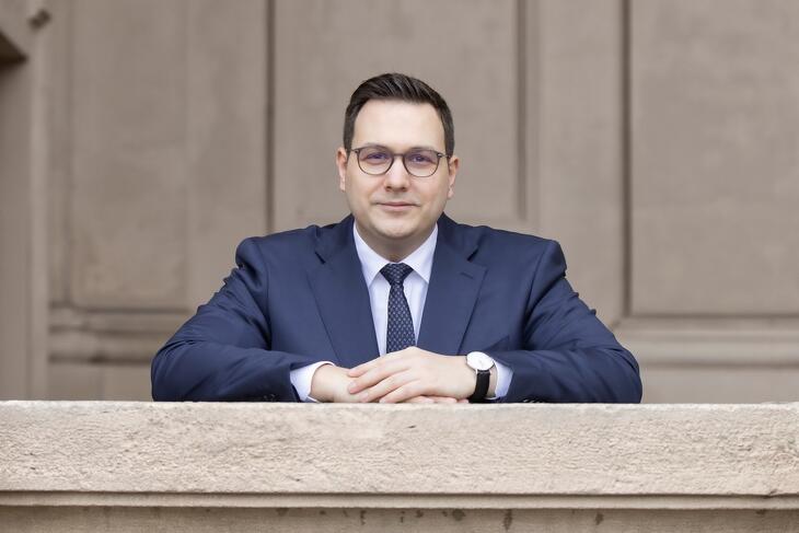 Ukrajnának továbbra is szabad országnak kell maradnia