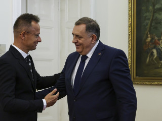 Nem lassít a magyar kormány: egy újabb elítélt vezető érkezett Budapestre