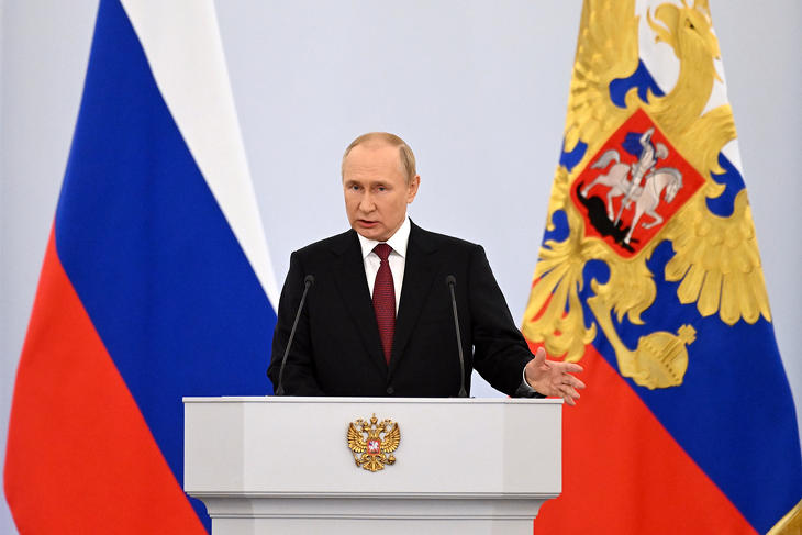 Vlagyimir Putyin orosz elnök beszédet mond az orosz ellenőrzés alá került ukrajnai területek Oroszországhoz való csatlakozási egyezményének aláírásán a moszkvai Kremlben 2022. szeptember 30-án.  Fotó: MTI/EPA/Szputnyik/Kreml pool/Gavriil Grigorov 