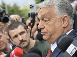 Már meg is jött Orbán Viktor válasza Magyar Péter migránstáboros vádjára 